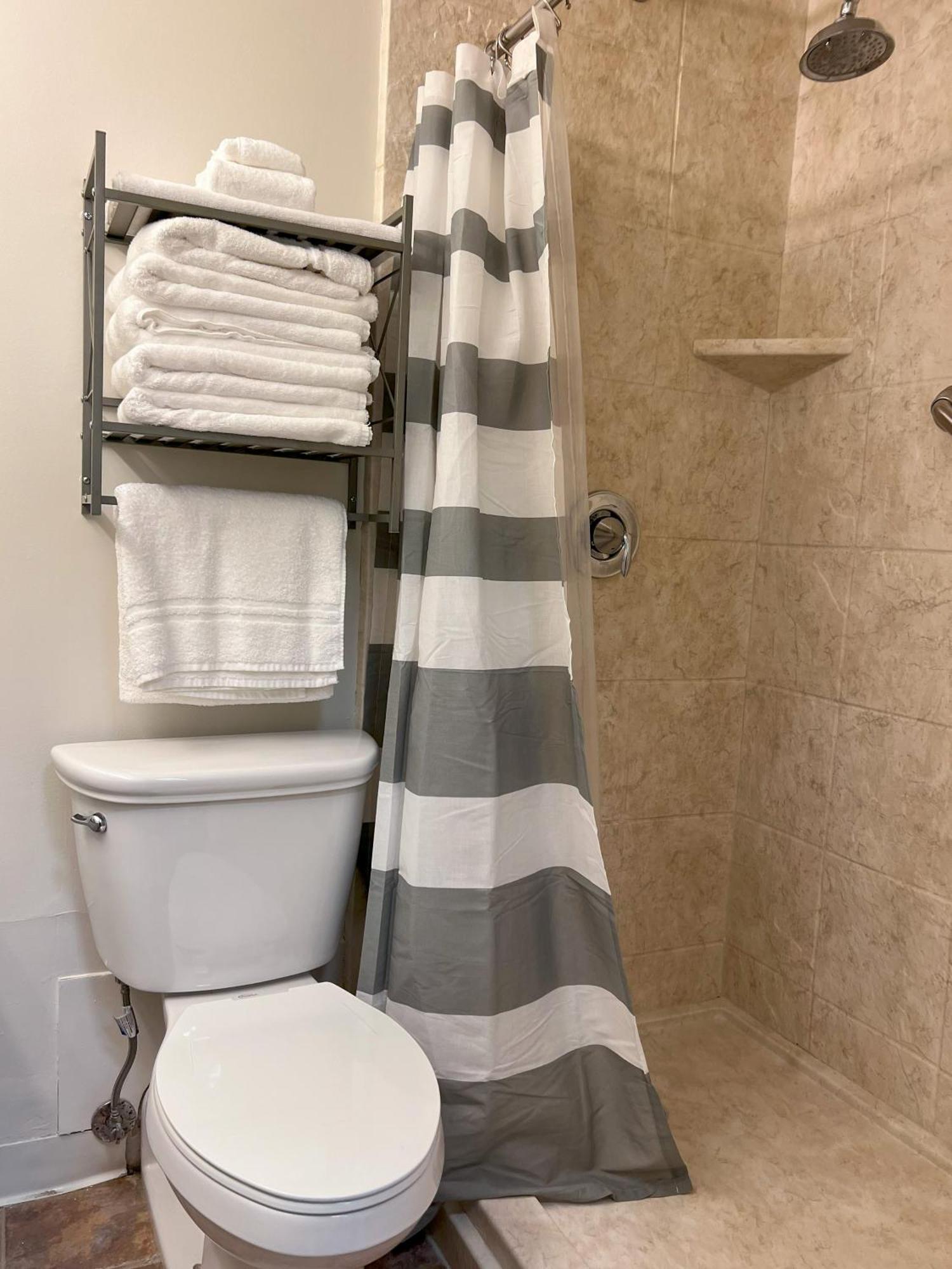 Beachfront Studio - Perfect Location - Free Beach Chairs Panama City Beach Exterior foto